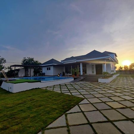 V R Farms Exotic Villa Venkatāpur Zewnętrze zdjęcie